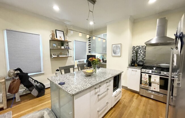 174 Bolton St 3