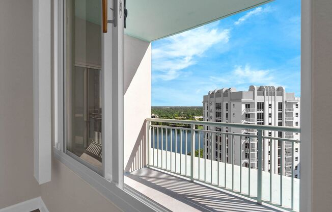 2 beds, 2 baths, $2,850, Unit #1911