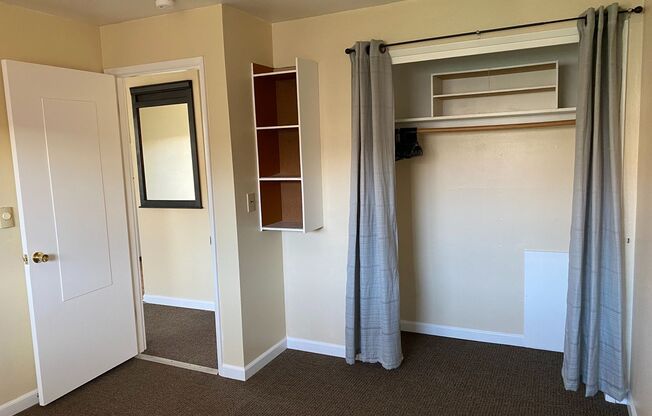 1 bed, 1 bath, $1,474, Unit 9