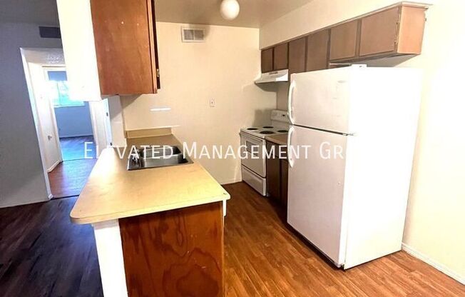 5621 Acoma Rd SE