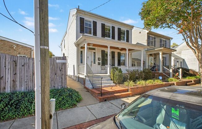 Charming 3-bedroom 2 bathrooms in Downtown Fredericksburg