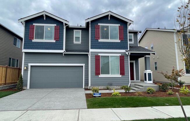 Beautiful Newer Construction In Downtown Puyallup!