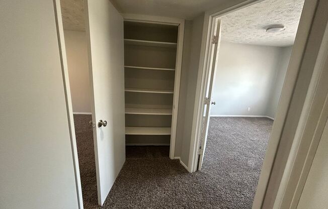 2 beds, 1 bath, 875 sqft, $1,075, Unit 10719-6