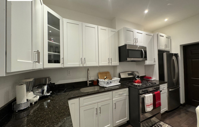 282 MONTAUK AVE