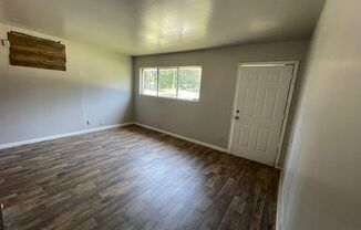 3 beds, 1 bath, $675