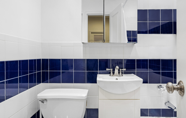 1 bed, 1 bath, $4,800, Unit 1D