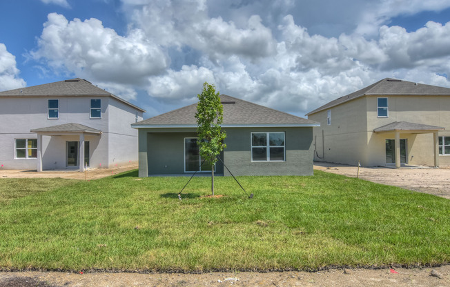 3 beds, 2 baths, $2,600