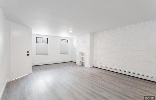 228 LEONARD ST