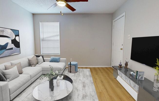 2 beds, 1 bath, 980 sqft, $949, Unit 1160/163