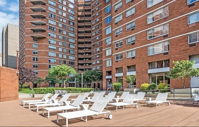 3 beds, 1.5 baths, 953 sqft, $7,220, Unit 10F