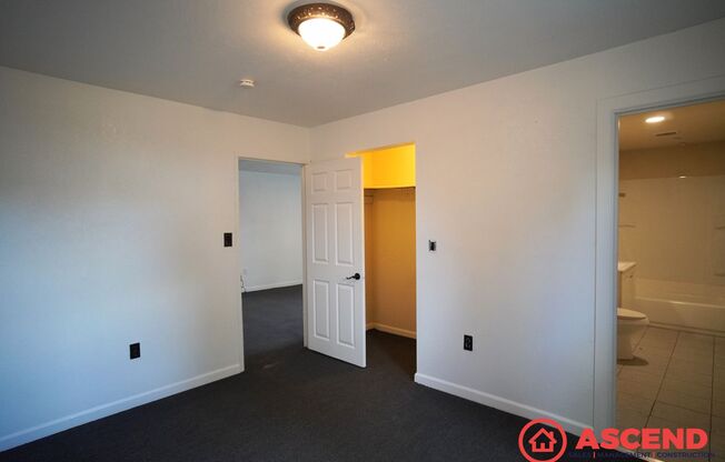 1 bed, 1 bath, 576 sqft, $1,100, Unit 1104 El Tejon Ave #B