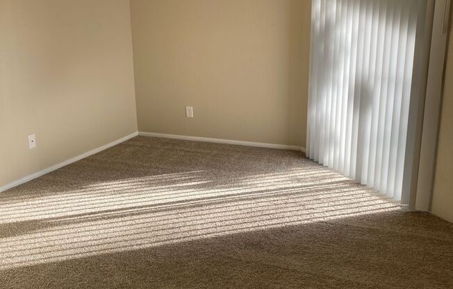 2 beds, 2 baths, 900 sqft, $1,475, Unit 157