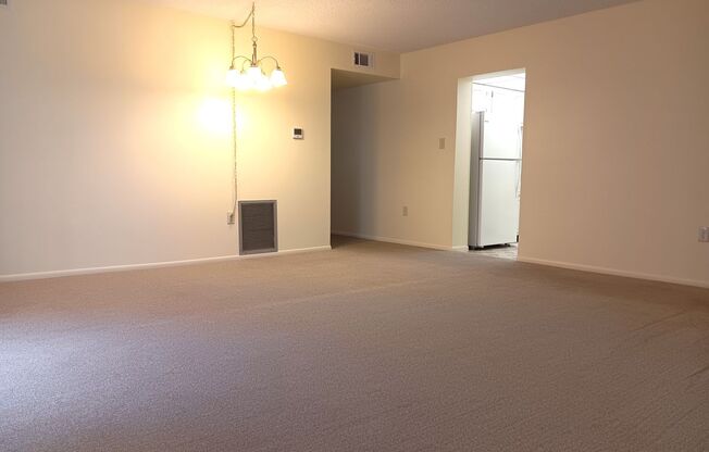 Beautiful 4th St. 2 Bed 2 Bath