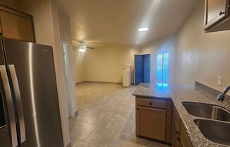 2 beds, 1 bath, $1,450, Unit # 40