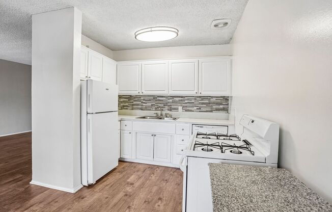 1 bed, 1 bath, 775 sqft, $2,545, Unit 41
