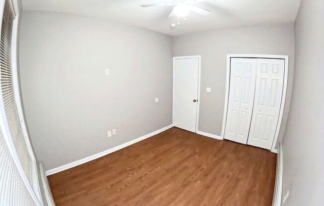 2 beds, 1 bath, 800 sqft, $2,100, Unit 4