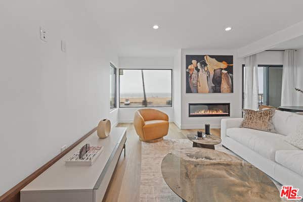 3305 OCEAN FRONT WALK