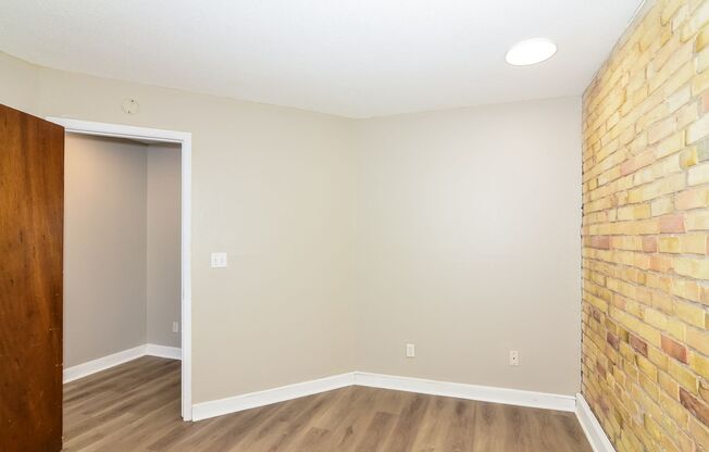 1 bed, 1 bath, 655 sqft, $1,145, Unit 1406-01