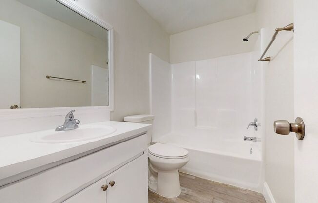 2 beds, 2 baths, 800 sqft, $1,495, Unit Unit 210