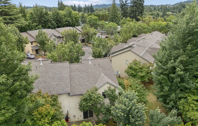 1411 1499 SE ROBERTS DR