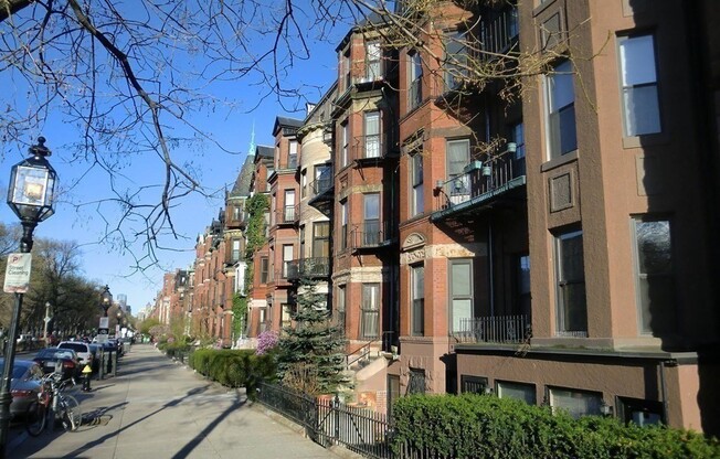 1 bed, 1 bath, 572 sqft, $3,200, Unit 6C
