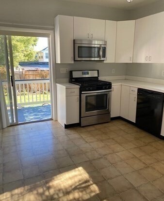 1 bed, 1 bath, 1,200 sqft, $2,600, Unit 1