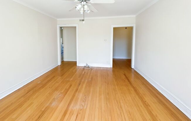 2 beds, 1 bath, 822 sqft, $2,150, Unit 5036-2