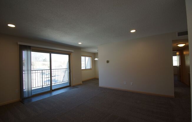 2 beds, 2 baths, 1,050 sqft, $1,798, Unit 306