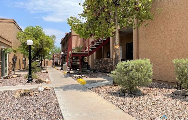 1 bed, 1 bath, 460 sqft, $925, Unit 223