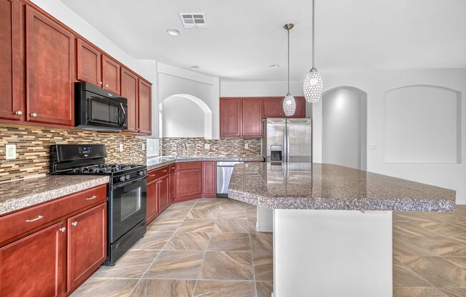 MOVE-IN READY 4-BEDROOM + LOFT, 2.5 BATH, 2-CAR GARAGE HOME IN LAS VEGAS!