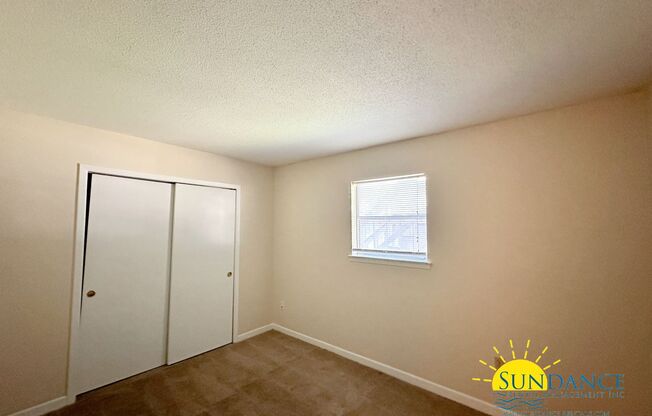 2 beds, 1 bath, $1,195