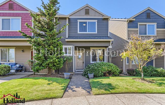 ***Large price drop plus Incentive on first-month rent Apply Now!. Lovely Townhouse in Forest Grove. New Price!