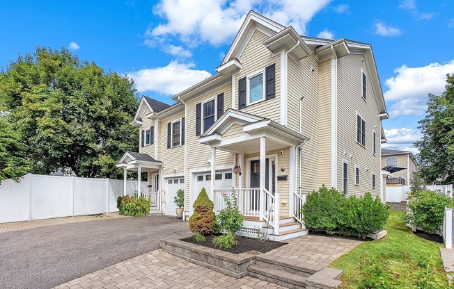 21 CRES RD
