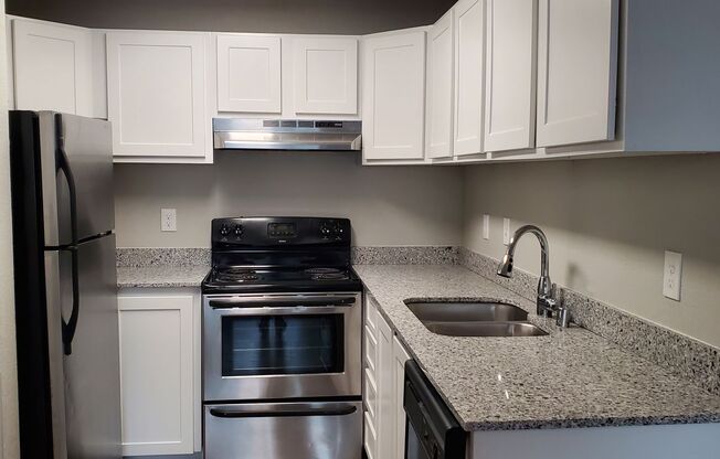 3 beds, 2 baths, 643 sqft, $2,450, Unit A103