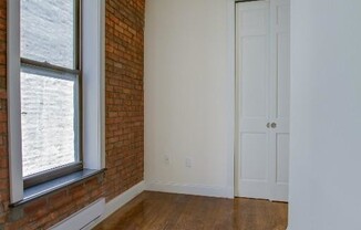 2 beds, 1 bath, $3,795, Unit 5FW