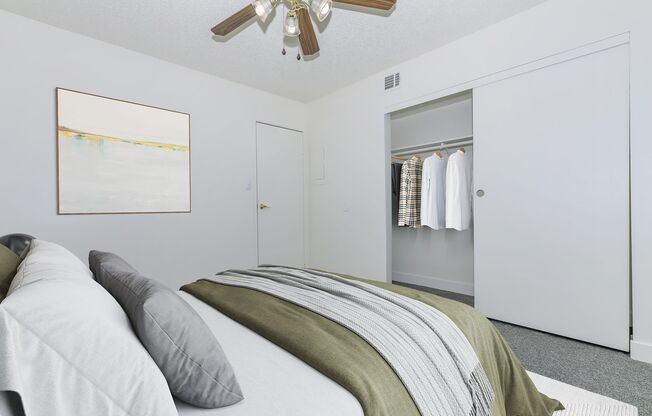 3 beds, 2 baths, 1,194 sqft, $1,750, Unit P1102