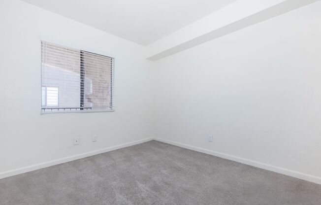 1 bed, 1 bath, 404 sqft, $750, Unit 1170