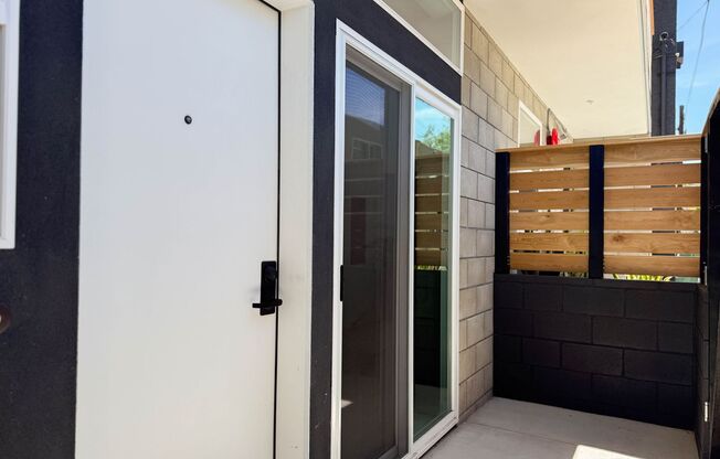 Studio, 1 bath, 285 sqft, $2,520, Unit 100