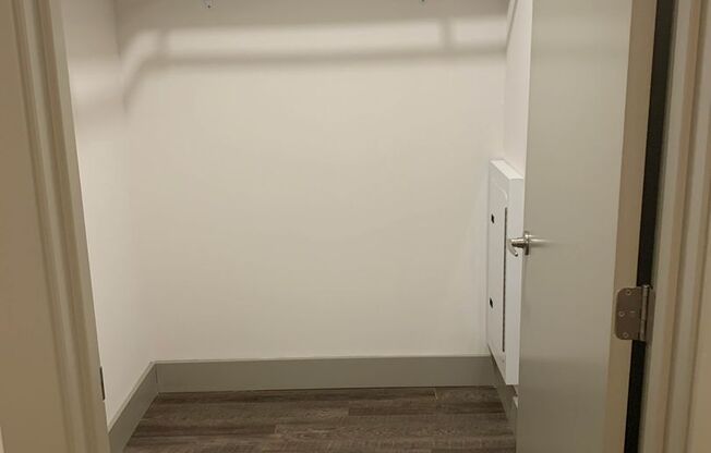 1 bed, 1 bath, 615 sqft, $1,495, Unit 3240-204