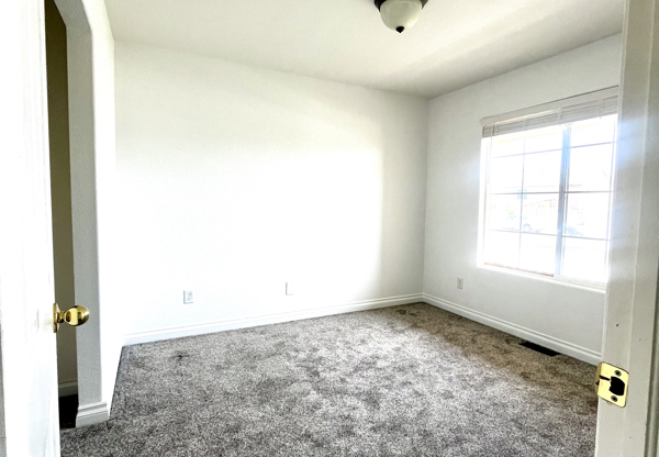 3007 45 AVE