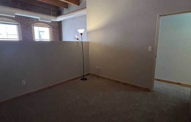 1 bed, 1 bath, 630 sqft, $1,259, Unit 917