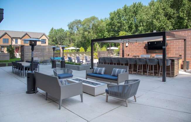 Outdoor Patio at The McMillan, Shoreview, Minnesota