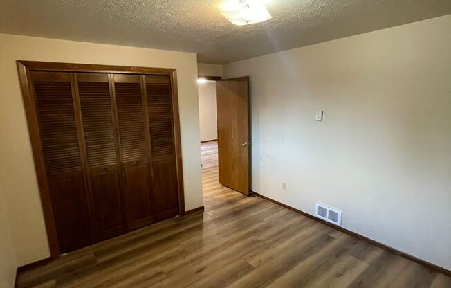 2 beds, 1 bath, 1,044 sqft, $1,450, Unit 1131