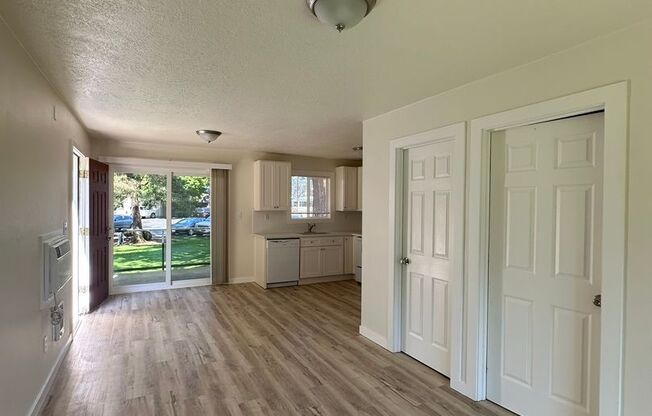 BRAND NEW Studio Apartment.  Flat Monthly Utility - A/C and More!