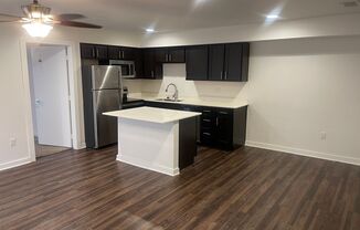 Monarch Place Apartments-2106 Bennett Avenue