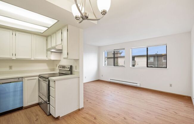 1 bed, 1 bath, 609 sqft, $1,475, Unit 402