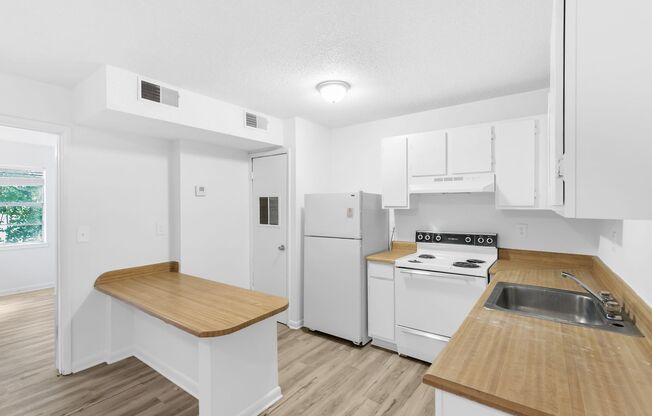 1 bed, 1 bath, 500 sqft, $793, Unit 5