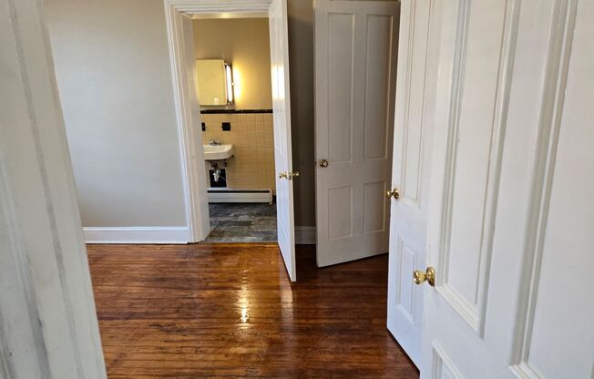 159-163 N Hanover St