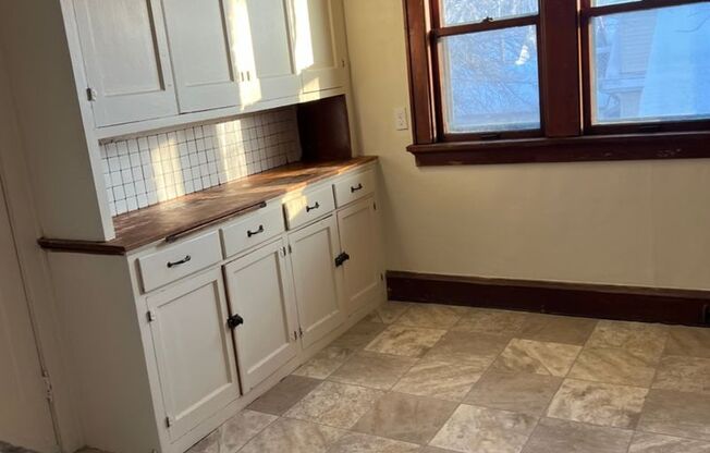 2854-2856 N. 57th St.