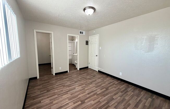 1 bed, 1 bath, 700 sqft, $965, Unit Unit 103